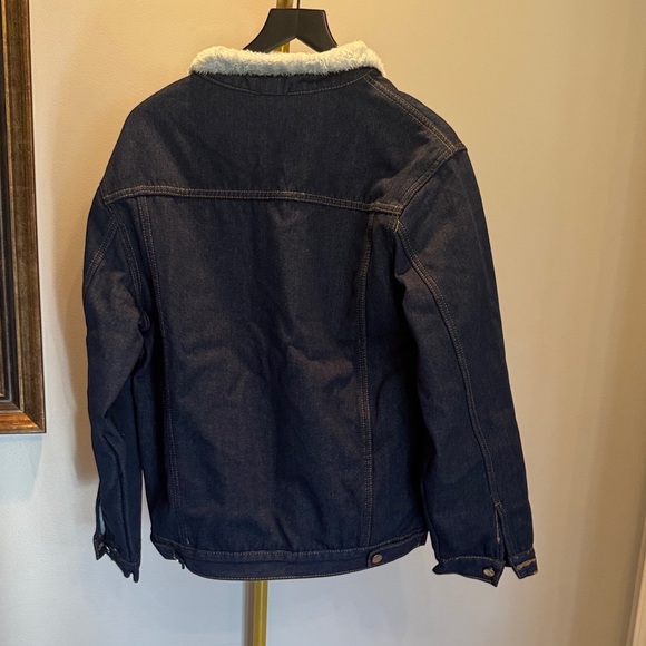 Denim Jacket with White fuzzy Collar NWT - Picture 5 of 11